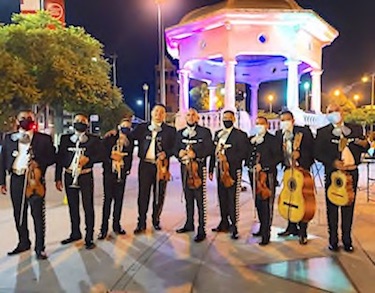 Mariachi Nuevo Guadalajara con 9 Elementos Maraichi Nuevo Guadalajara in Mariachi Plaza Boyle Height, LA, Ca.